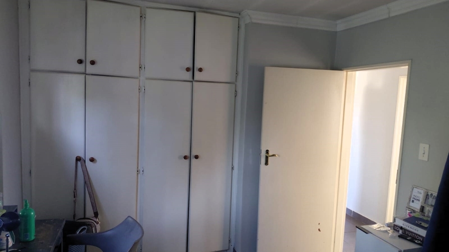 2 Bedroom Property for Sale in Pellissier Free State